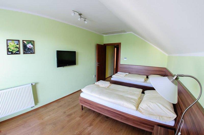 Penzion Havran Trencianska Turna Habitación foto