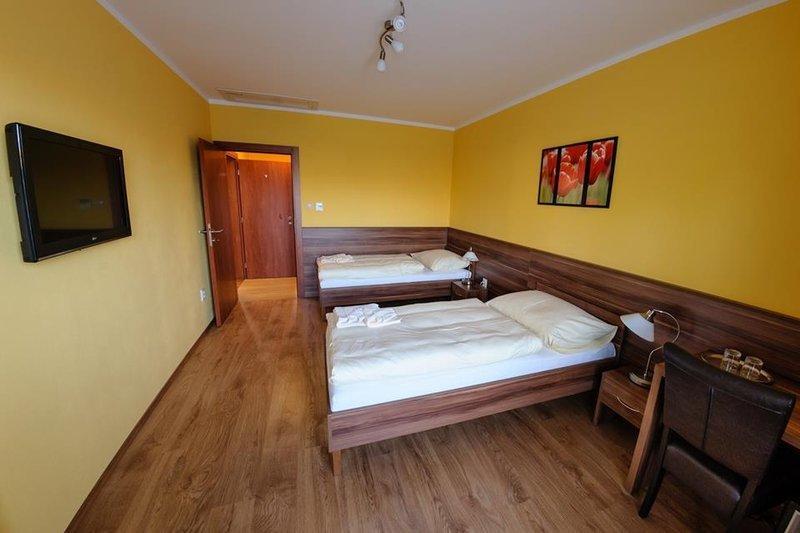 Penzion Havran Trencianska Turna Habitación foto
